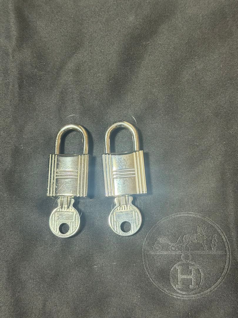 シルバー 南京錠 2個セット 鍵番号102