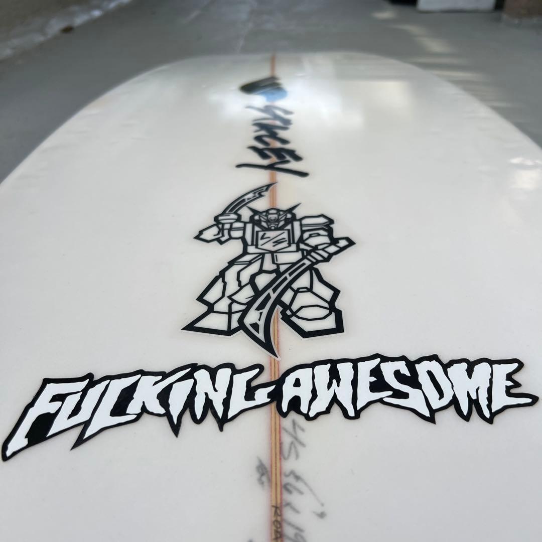 （フィン付き）ステイシーサーフボード　サーフボード　5.6 小波