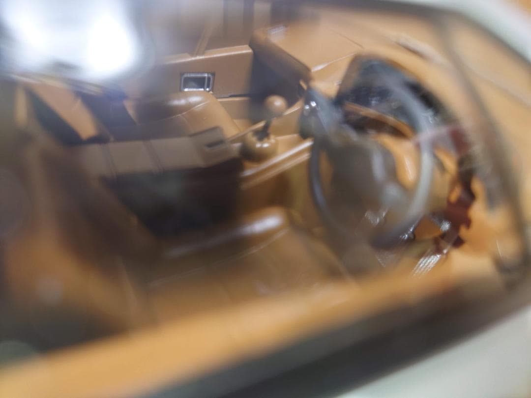 1/18 ロータスエスプリターボ ホワイト 1981 Lotus Esprit