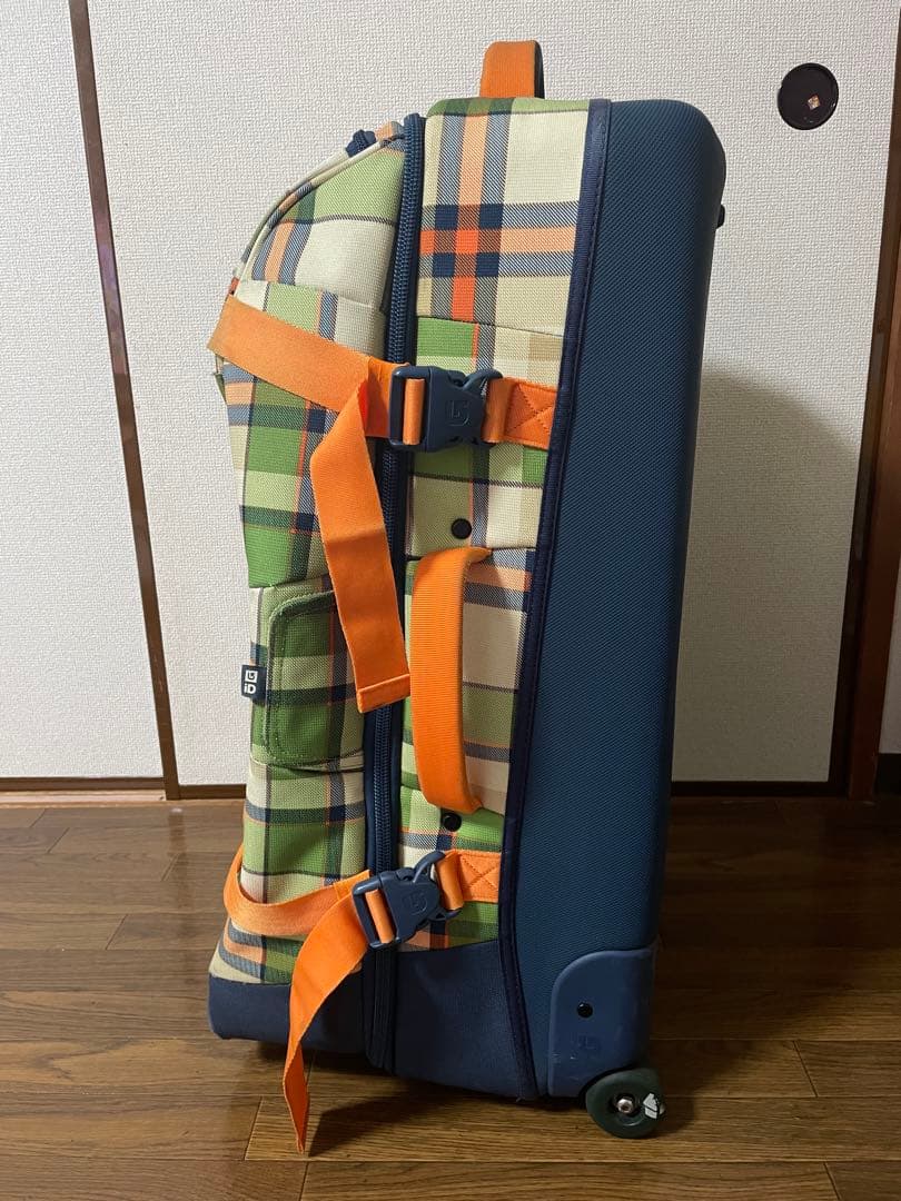 BURTOバートン　大型　キャリーバッグ　キャリーケース　ソフトケース　大容量