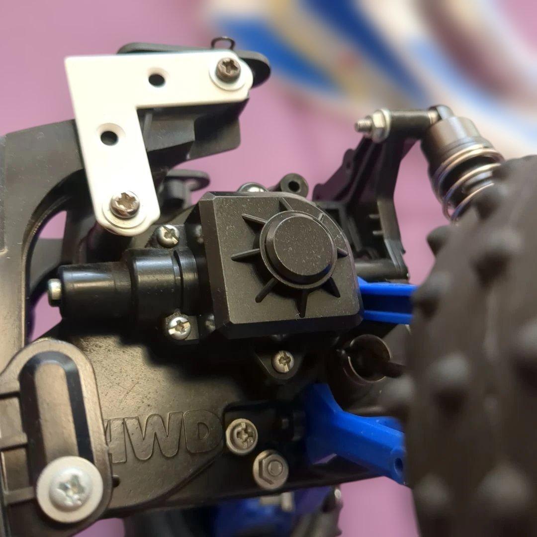 ジャンク品　セイントドラゴンボディ　シャーシ不明（ミキシング）