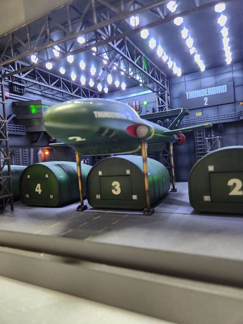 【これで最後！】40%オフ衝撃プライス　サンダーバード2号+夢の基地　手渡し限定