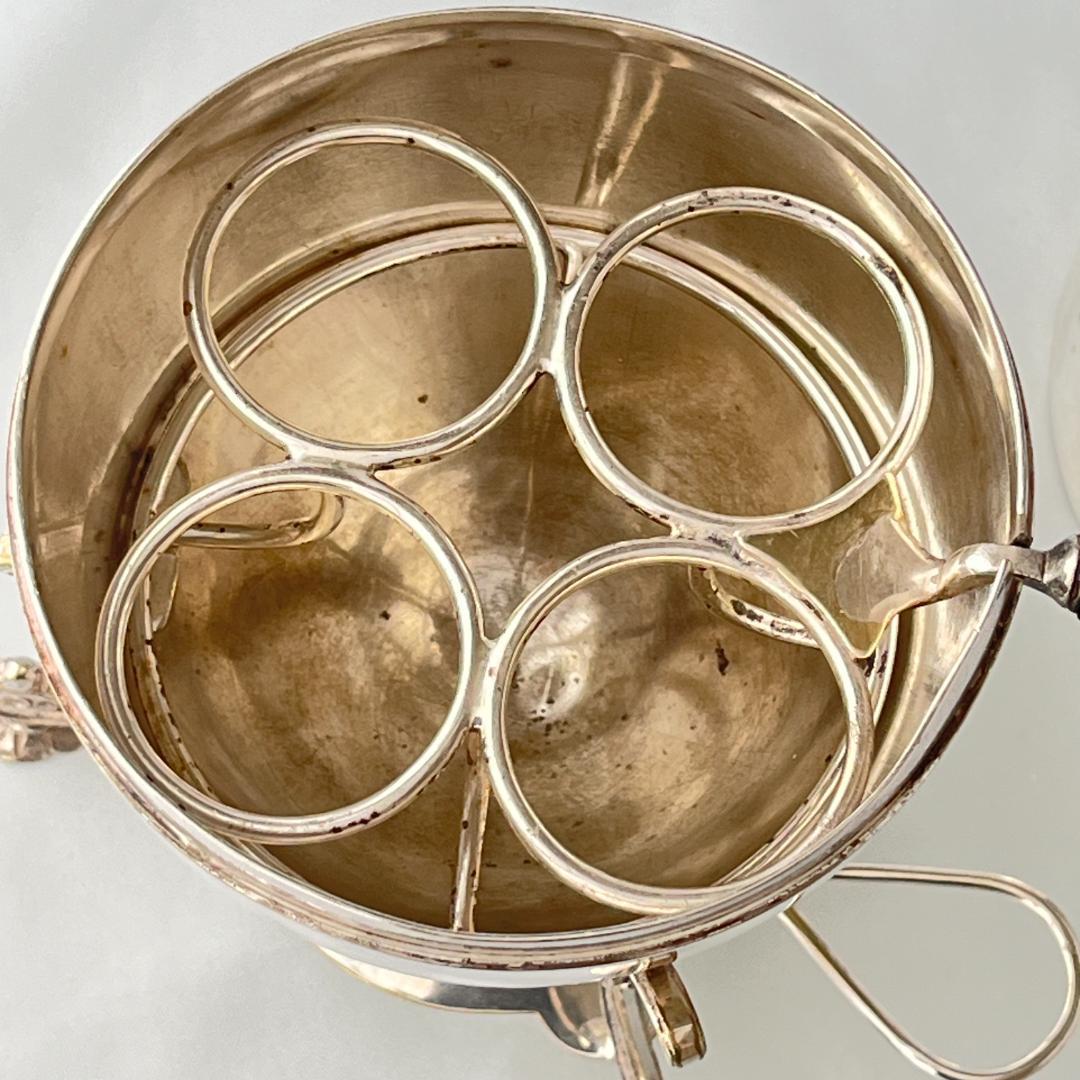 【Daniel & Arter】 ビクトリアンのエッグウォーマー エンボスの装飾