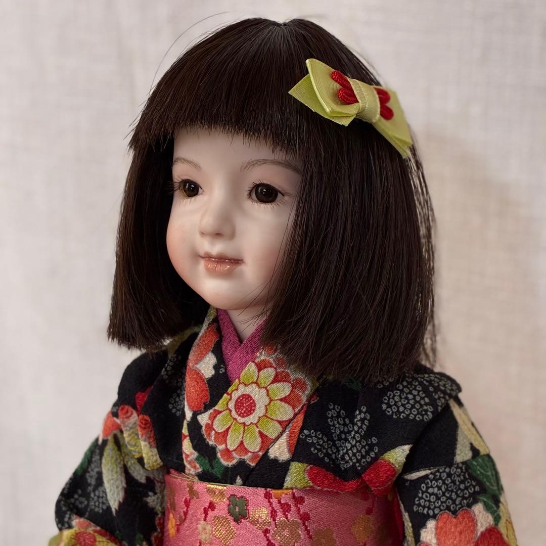 三輪輝子　市松人形