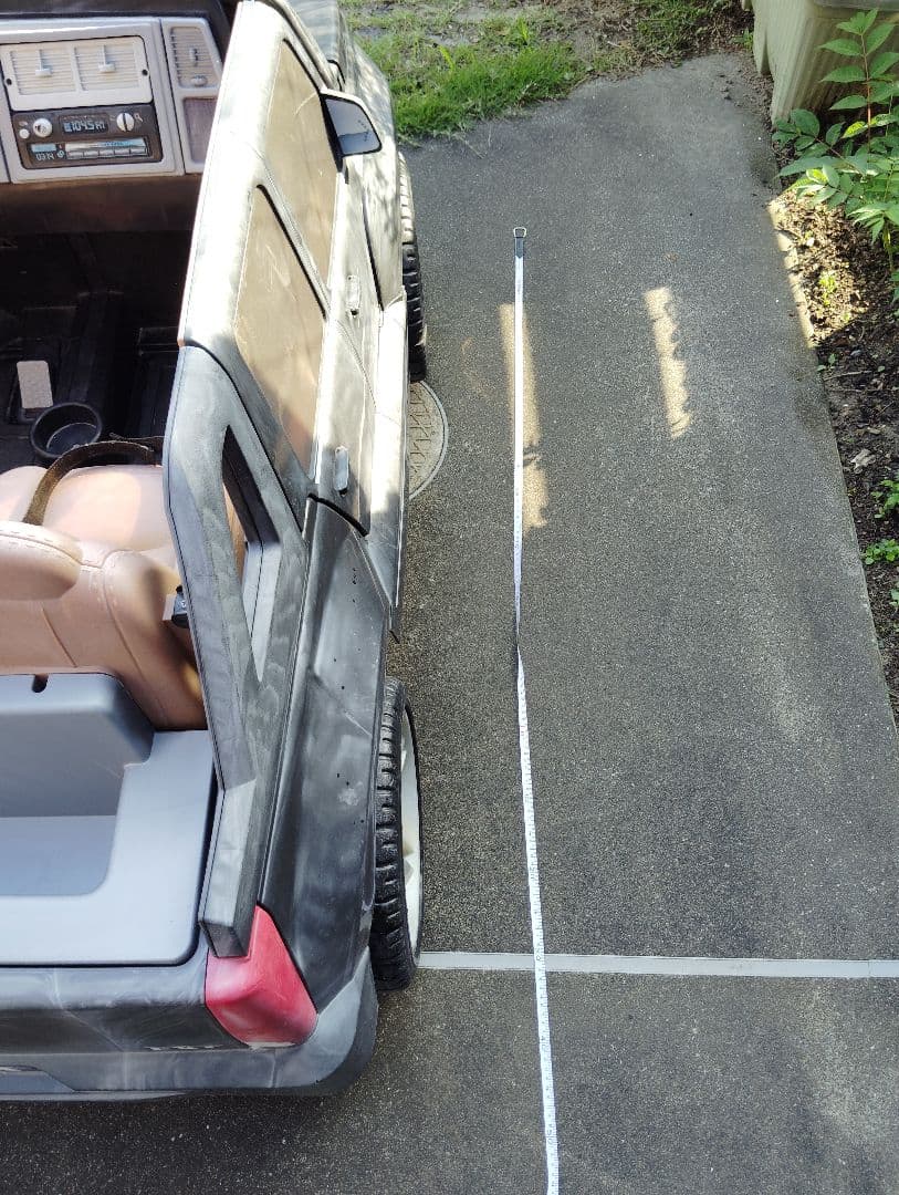 ２人乗りの外車の子供用電動カー、キャデラック エスカレード