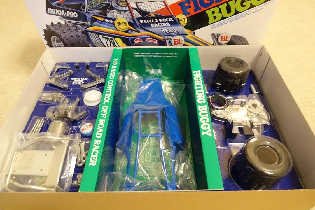 未使用品 タミヤ 47304 ファイティングバギー(2014)