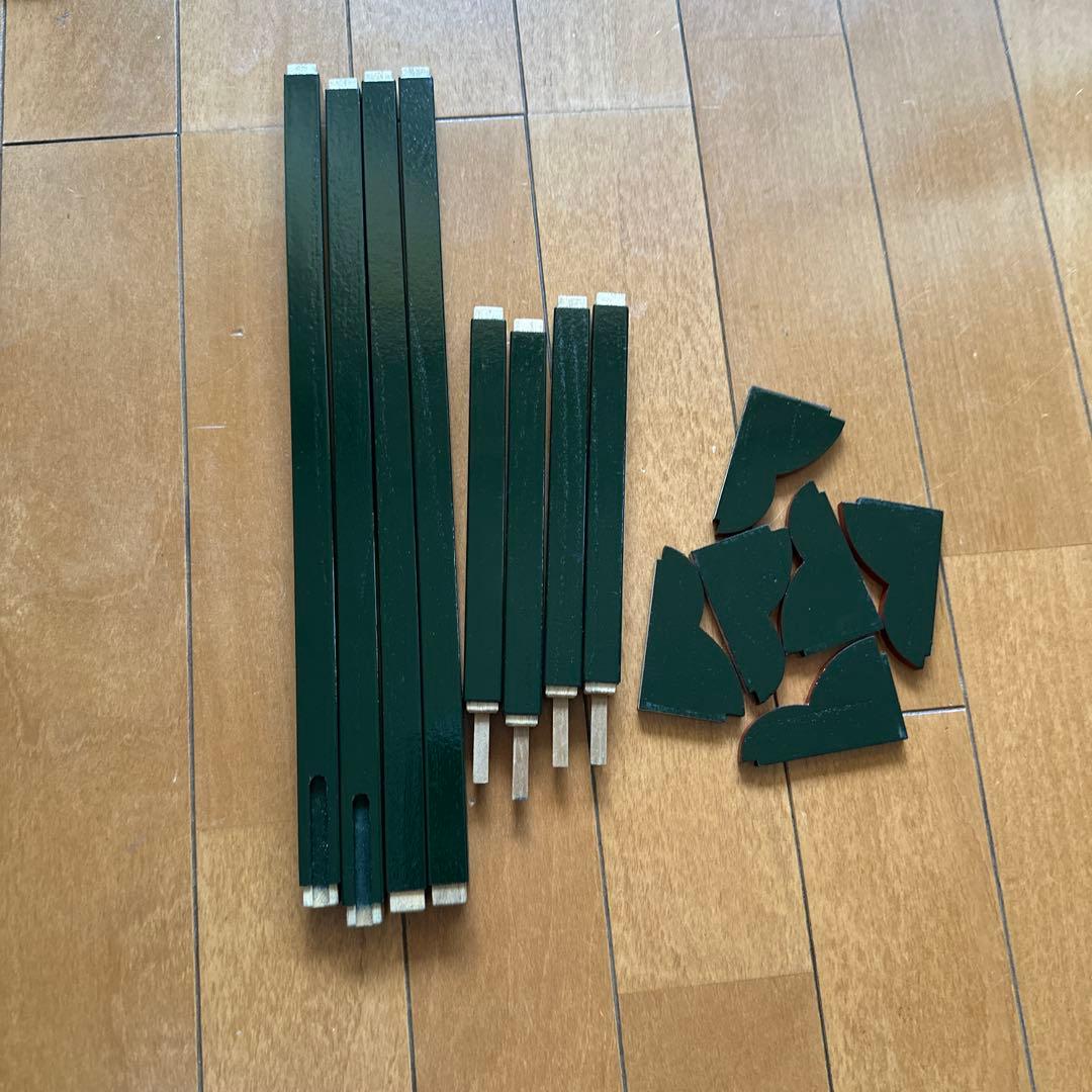 糸巻棚　緑×赤　茶道具　横幅33×奥行33.3×高さ53 組み立て式　元箱付き