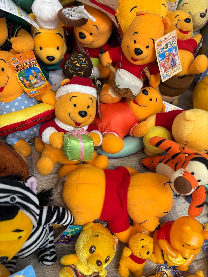 プーさん　イーヨー　ディズニー　まとめ売り　レアな商品あり　ぬいぐるみ　新品あり