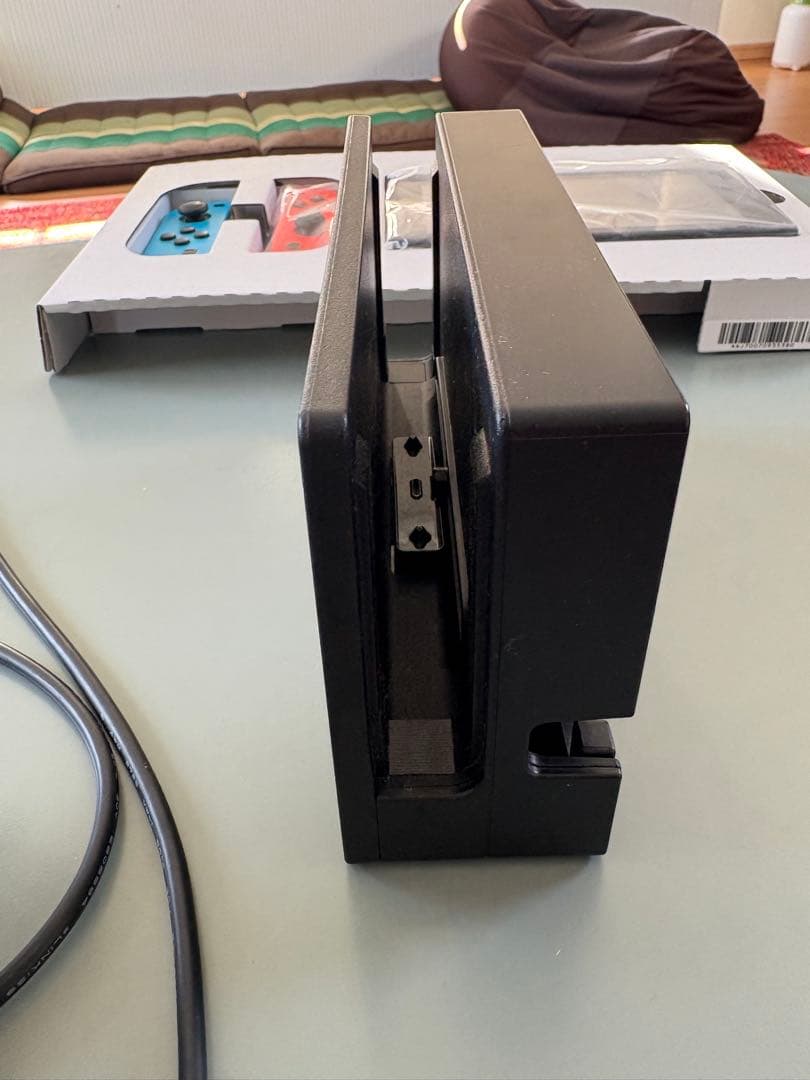 Nintendo Switch 本体 赤/青 付属品付き