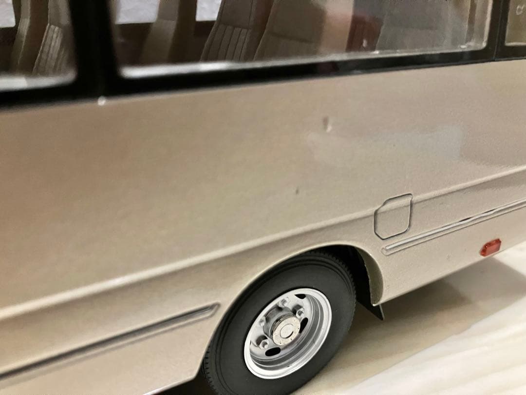 トヨタ　コースター　1/24ミニカー