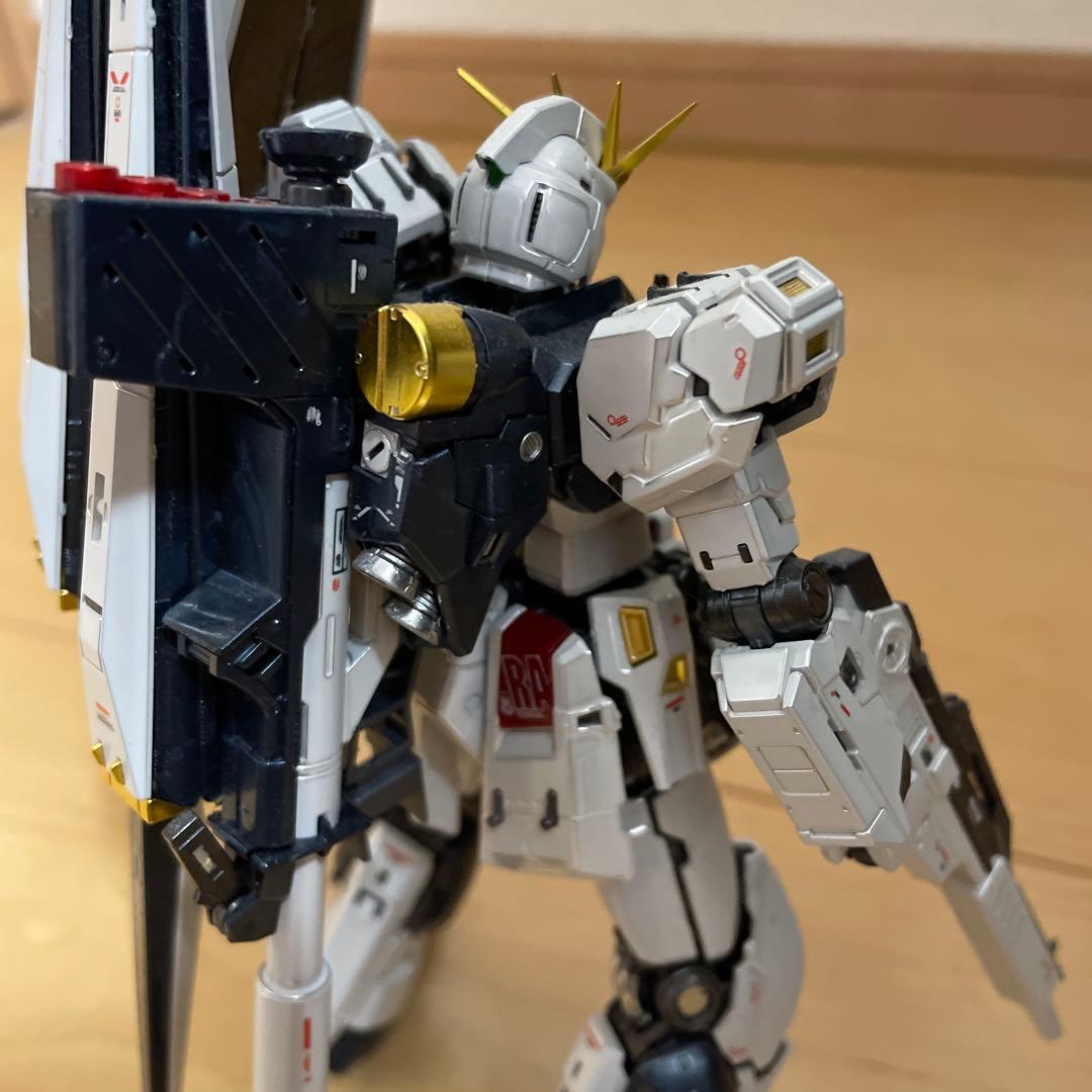 1/144 RG νガンダム チタニウムフィニッシュ 完成品