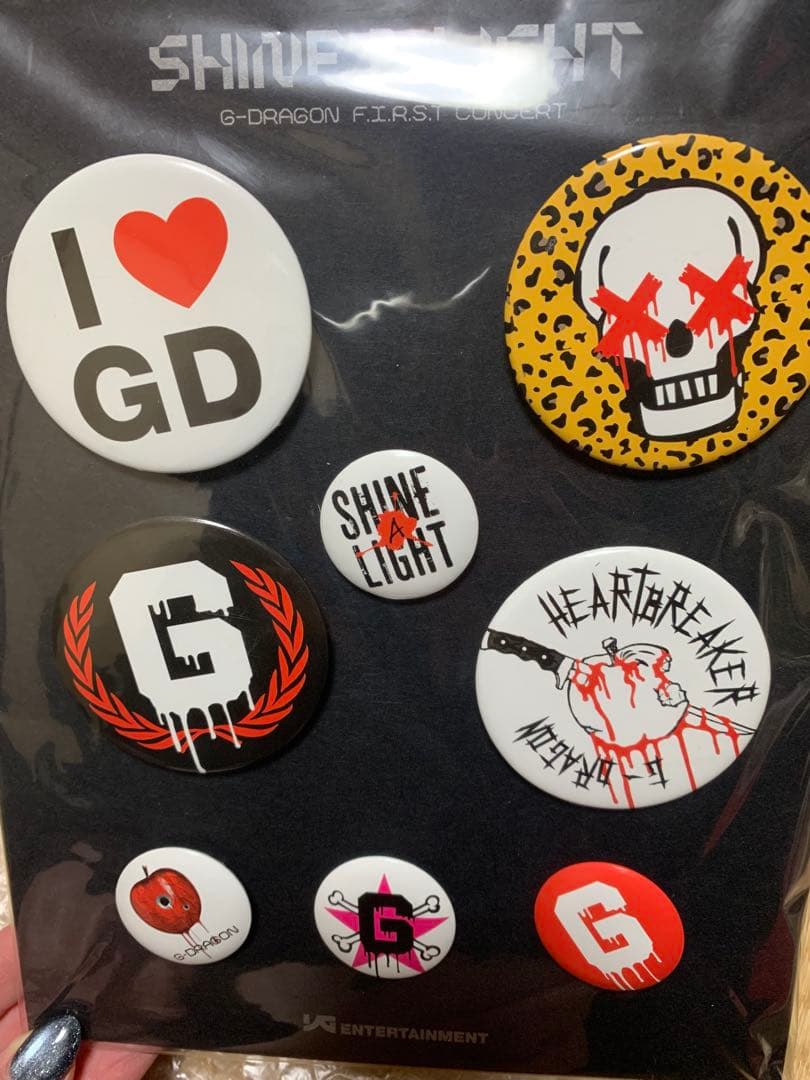 G-DRAGON SHINE A LIGHT DVD ジヨン 缶バッジ