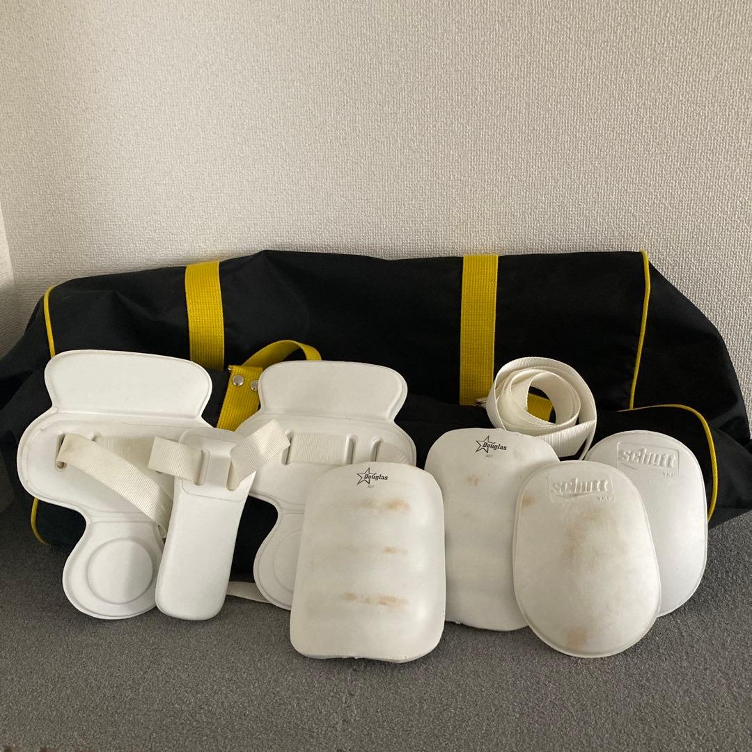 アメフト　ショルダーパッド　パッド類　ギアバッグ