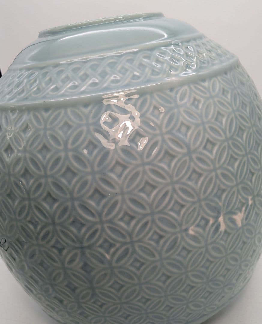 青磁 壺花瓶 壷 花生 花入 花器 フラワーベース 砥部焼？ 高麗青磁？ 置物