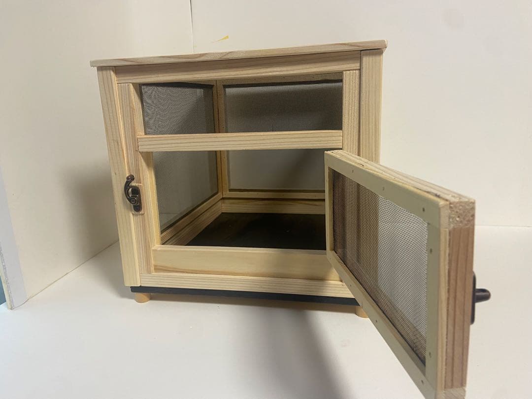 木製虫かご メッシュ窓付き　送料込み