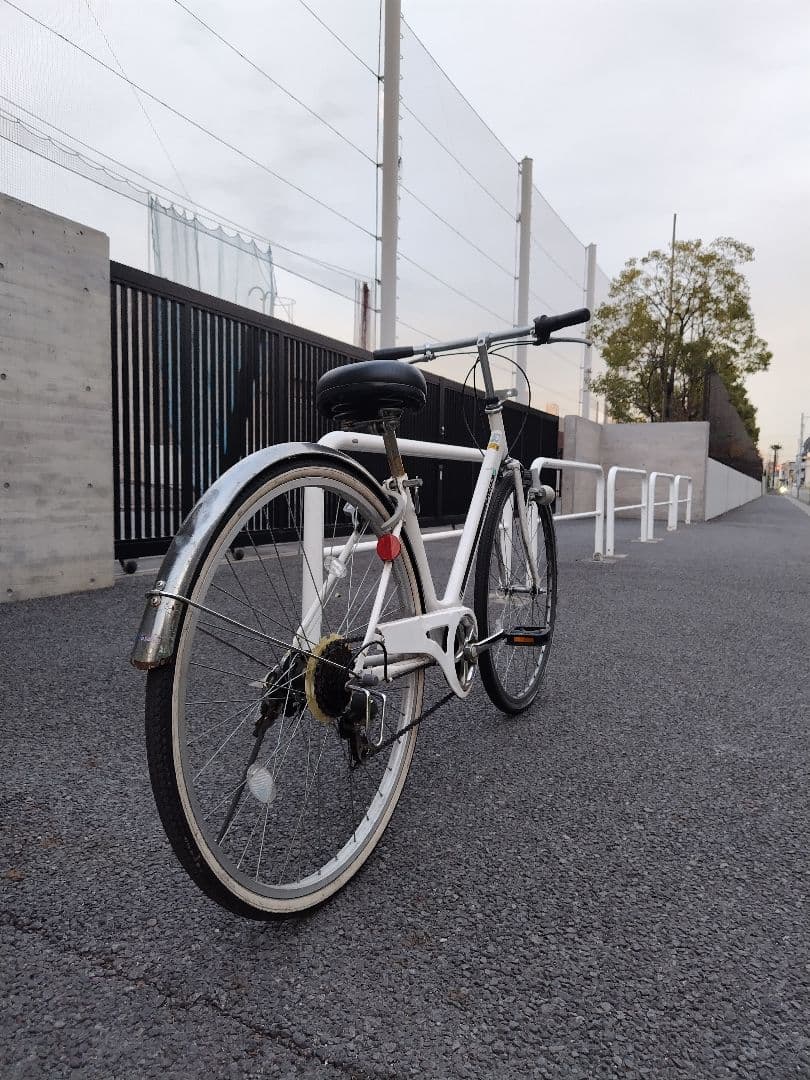 シティサイクル ホワイト 6速ギア　あさひ
