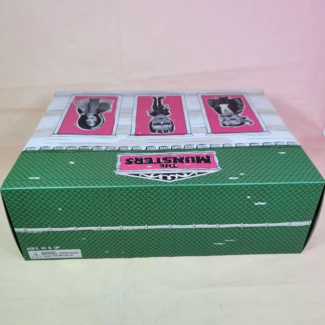 【NECA】新品 正規品 マンスターズ リトルビッグヘッドフィギュア 3体セット