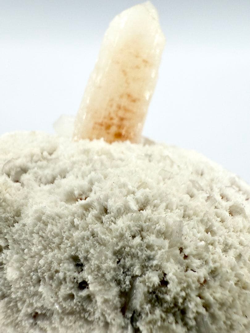 『雪見だいふく』モルデナイト　モルデン沸石　原石　鉱物標本　天然石