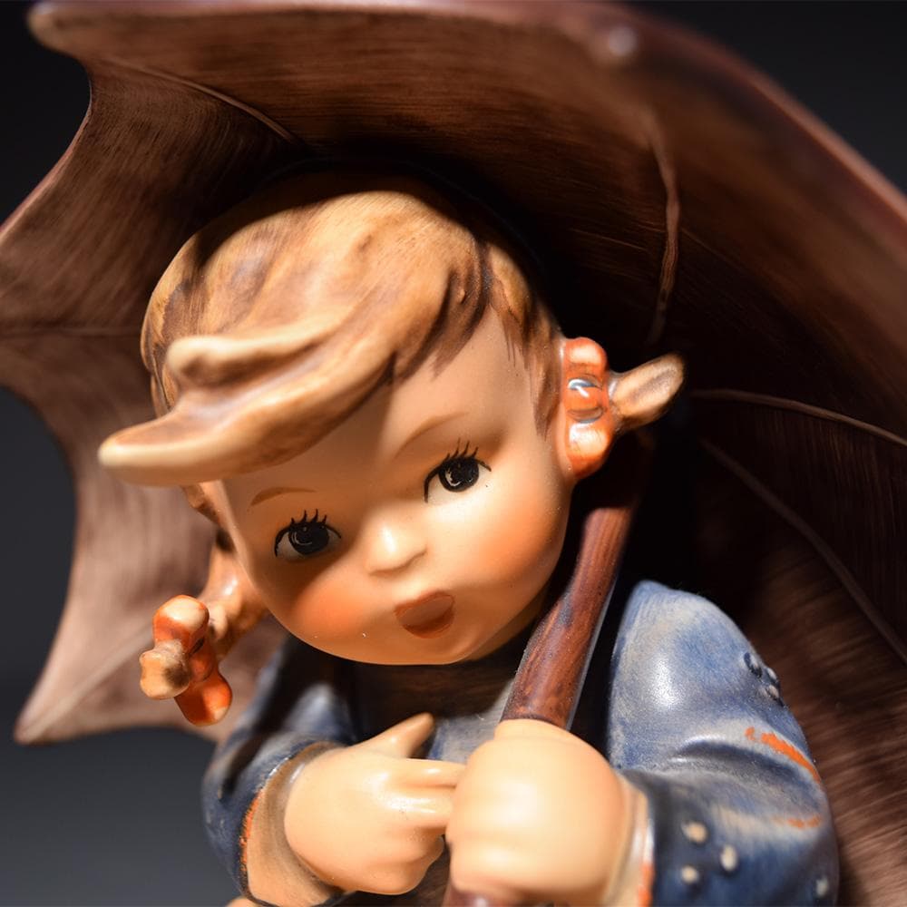ドイツ Goebel ゲーベル 傘の少年 傘の少女 フンメル人形 フィギュリン