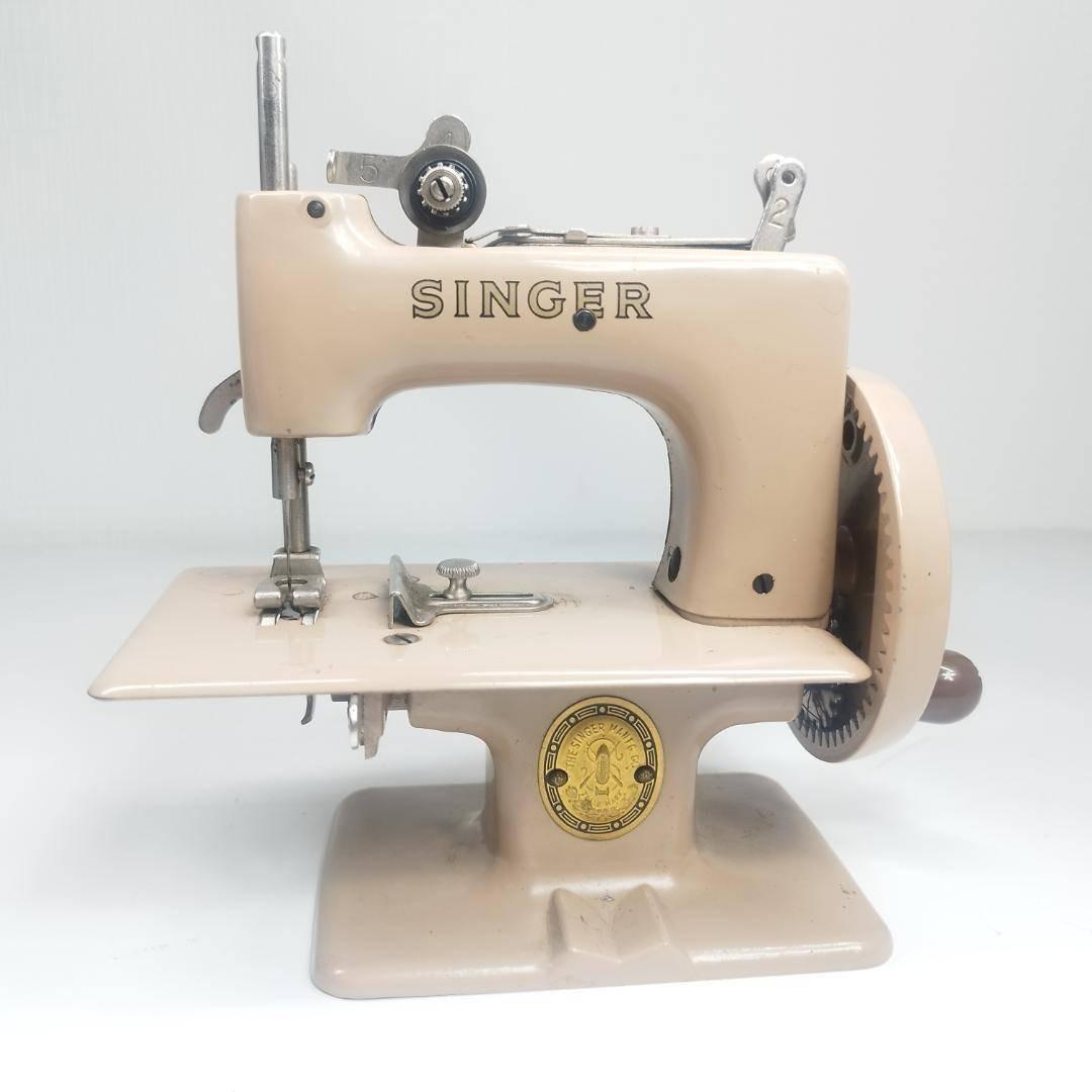 シンガー トイミシン アメリカ 輸入 ピンクベージュ ビンテージ 手芸 hT46