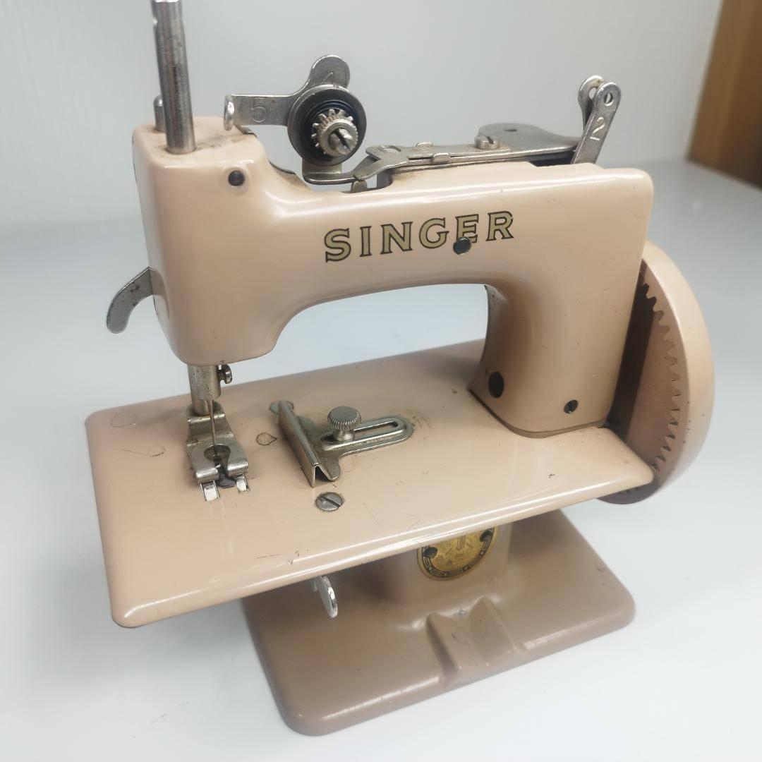 シンガー トイミシン アメリカ 輸入 ピンクベージュ ビンテージ 手芸 hT46