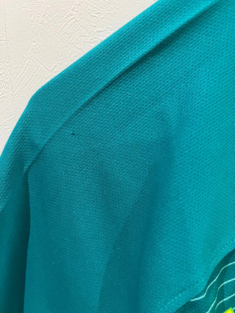 サッカー　NIKE バルセロナ ネイマール　ユニフォーム　未使用、タグ付き