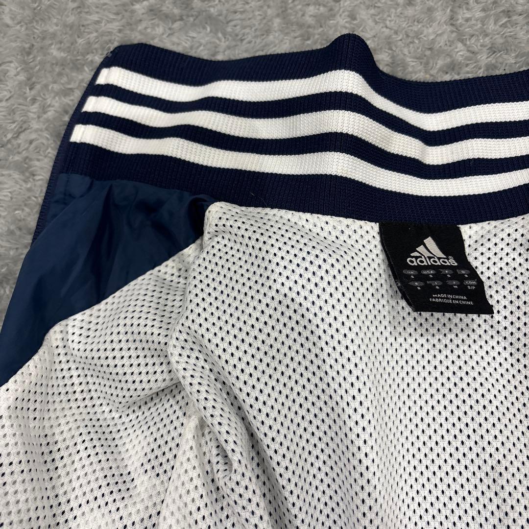 アディダスadidas　チェルシー　ナイロンジャケット