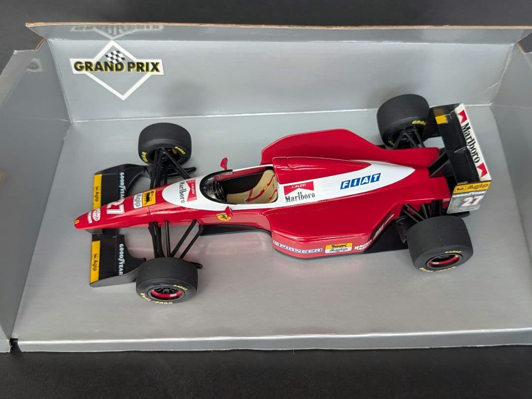 ミニチャンプス 1/18 フェラーリ F93A 1993 #27 J.アレジ
