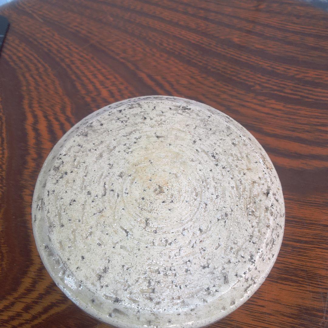 骨董６ベージュ 陶器 円形容器