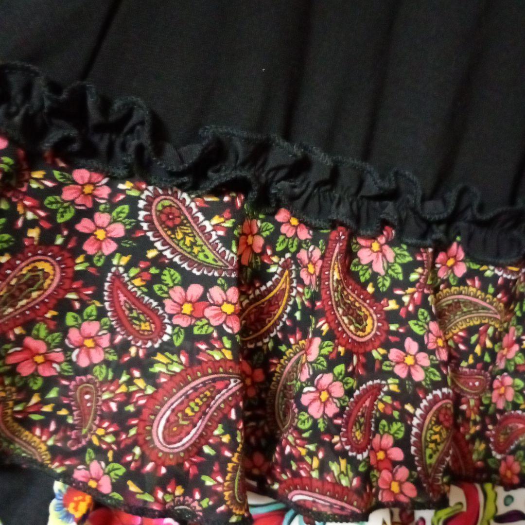 最終売りつく　フラメンコ スカート 黒とカラフルなペイズリーと花柄