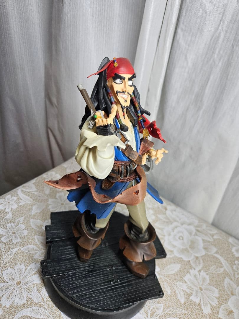 限定 パイレーツオブカリビアン ジェントル ジャックスパロウ フィギュア