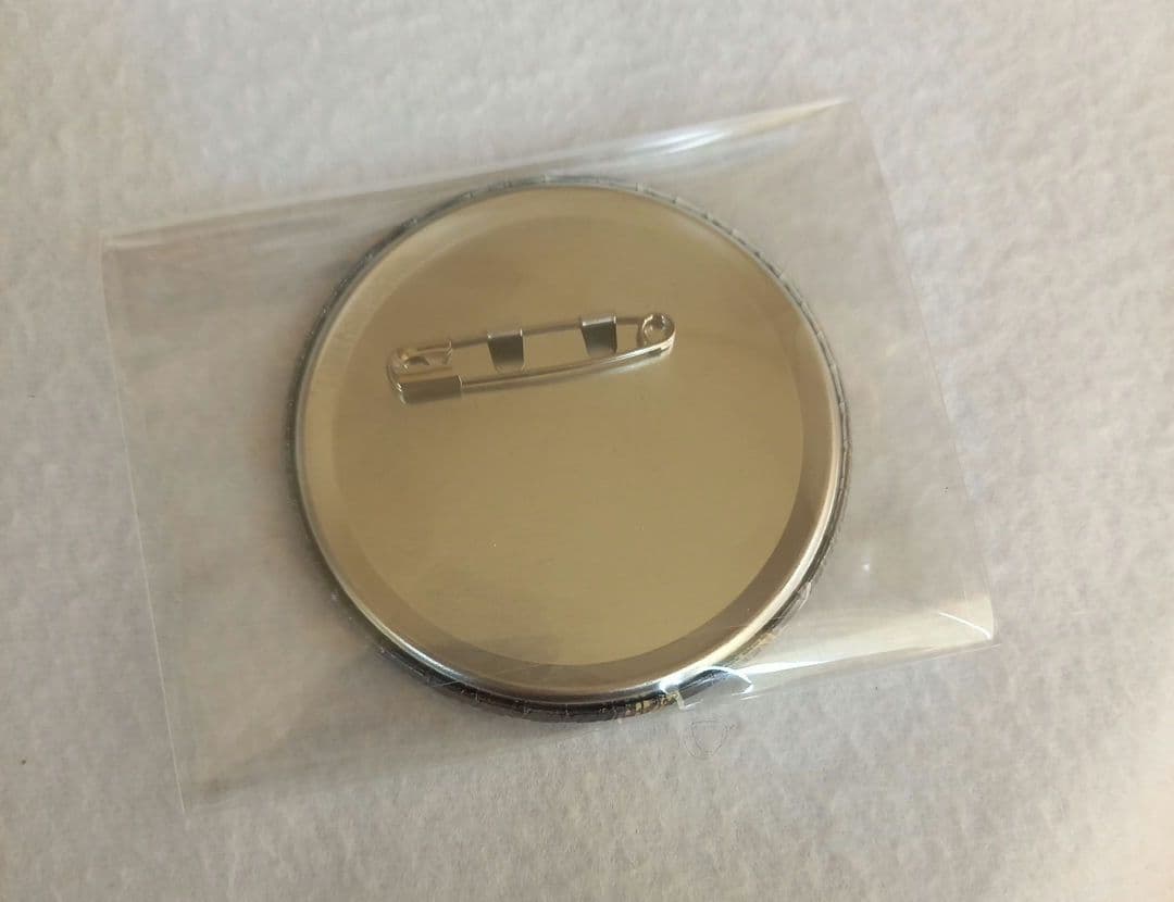 アニメK MISSING KINGS 夜刀神狗朗 ネコ 缶バッジ