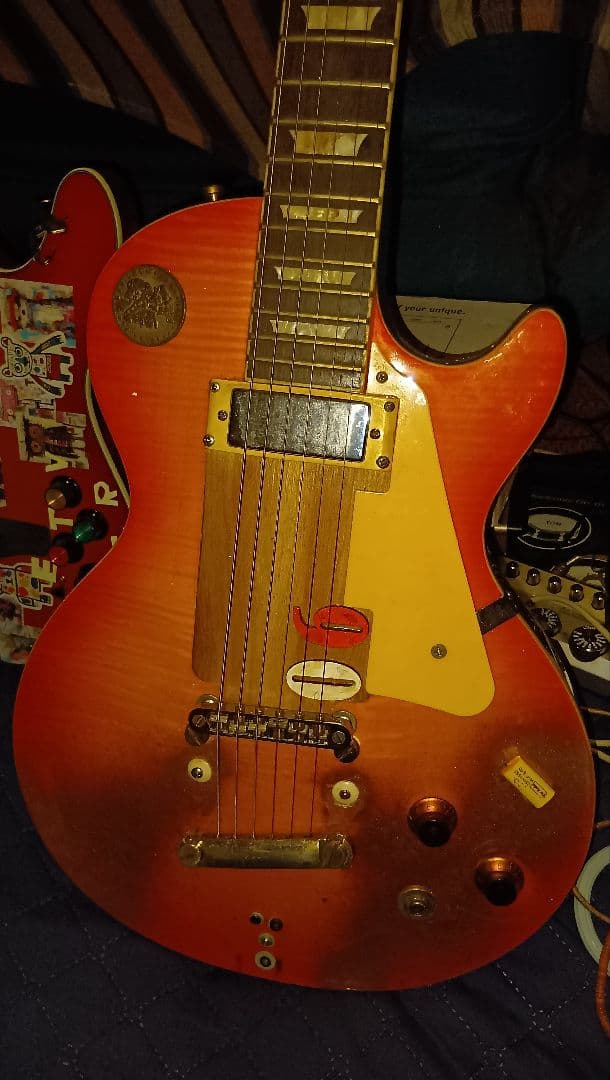 オレンジエレキギター カスタムデザイン