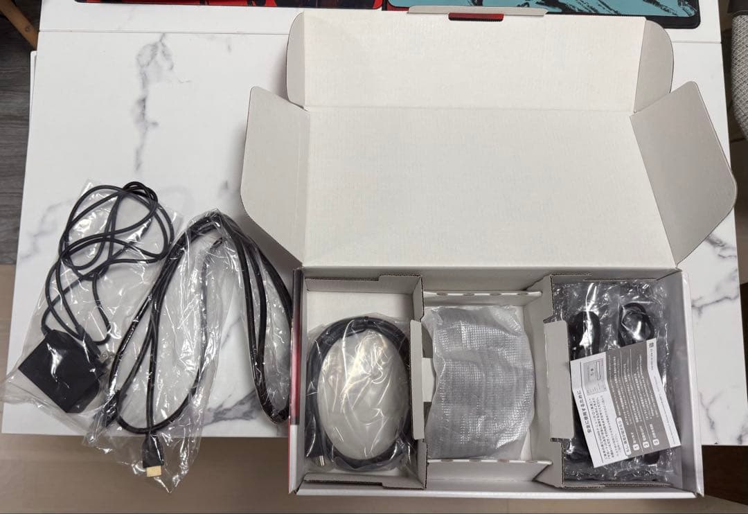 【美品】Nintendo Switch 赤/青 本体一式＋専用カバー