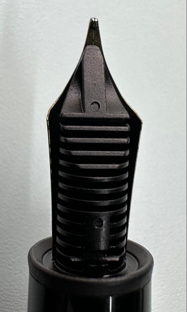 【期間限定セール】MONTBLANCマイスターシュテュック 146 Mニブおまけ