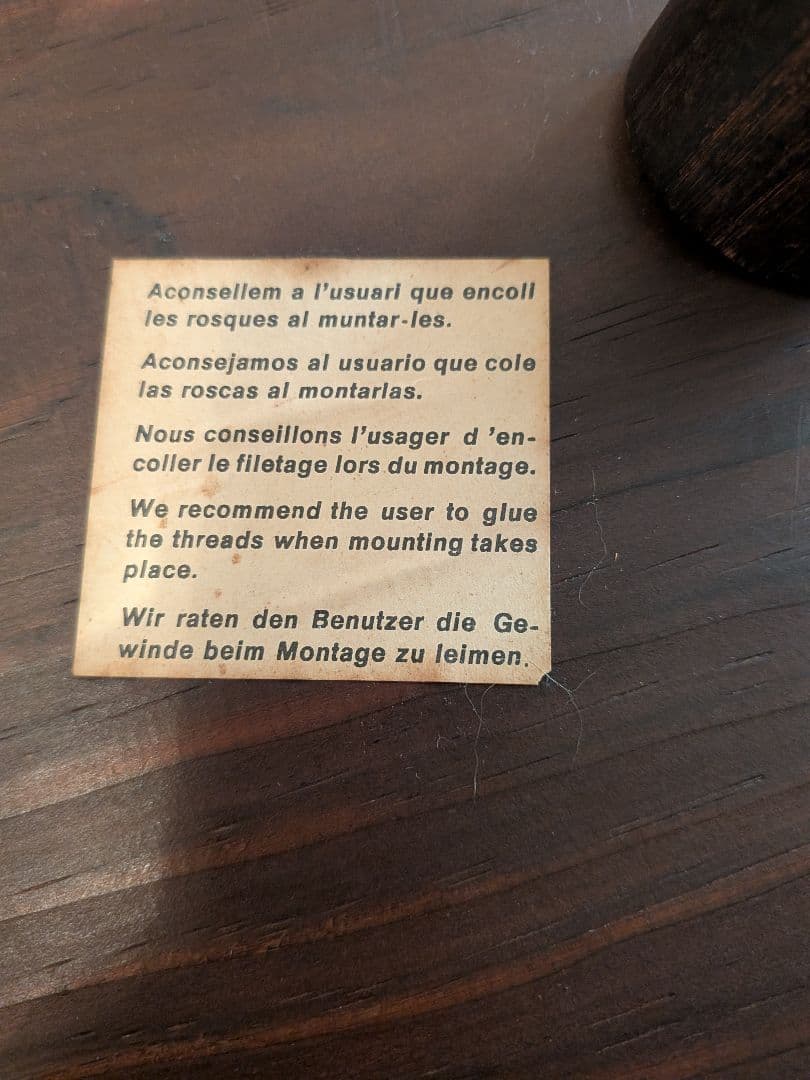 スペイン製 羊飼いの椅子 ウサギと猫の木製椅子とテーブルセット アンティーク