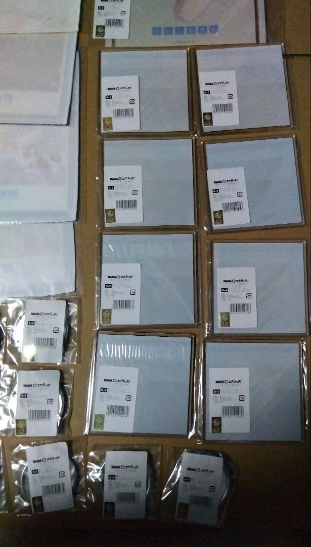 DMMスクラッチ ヨスガノソラ 缶バッジ コースター 28点セット