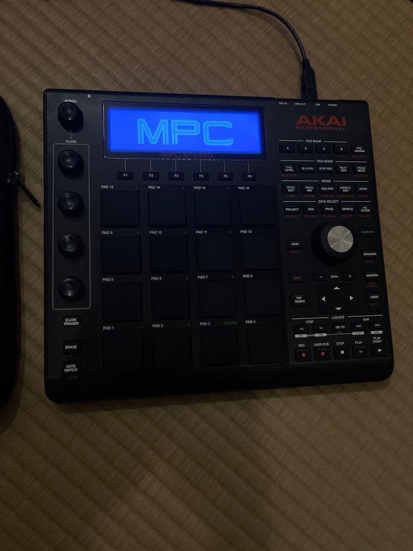 どんくん様AKAI MPC STUDIO BLACK+microkorg 37