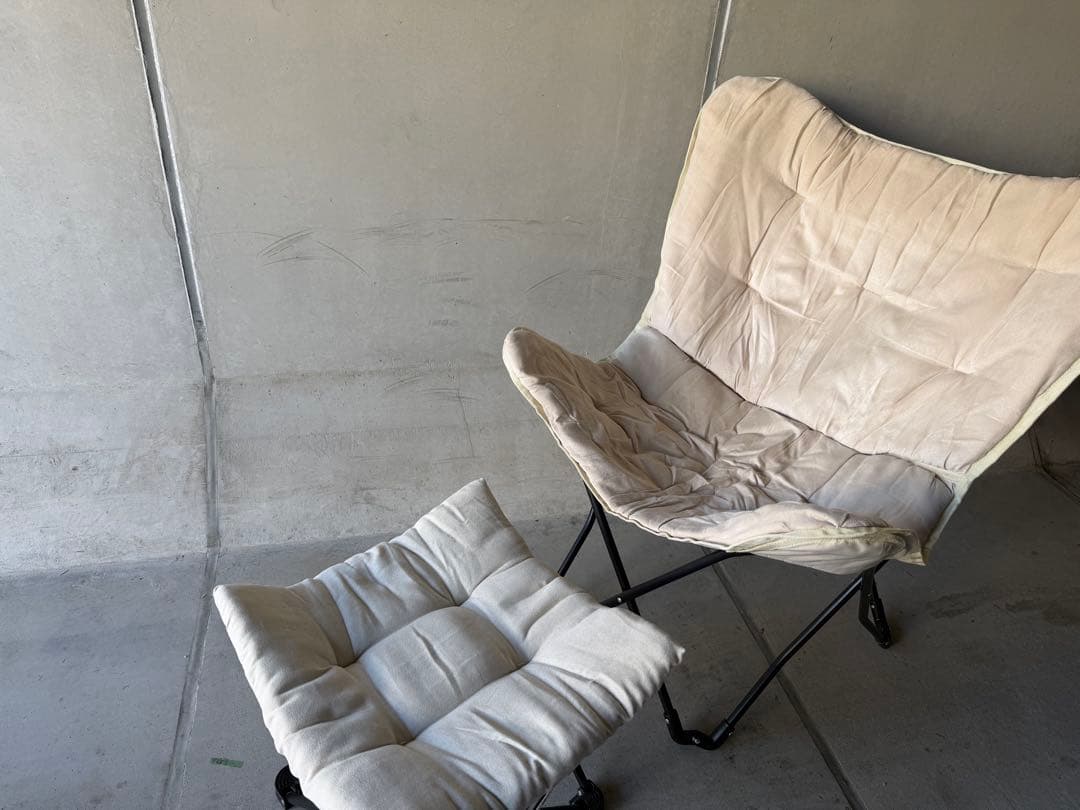 バタフライチェア オットマン付き 折りたたみ式 ベージュ　ニトリ