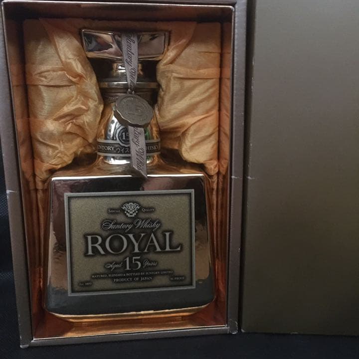 金サントリーローヤルプレミアム15年ウイスキー 全国50本限定非売品 希少超美品
