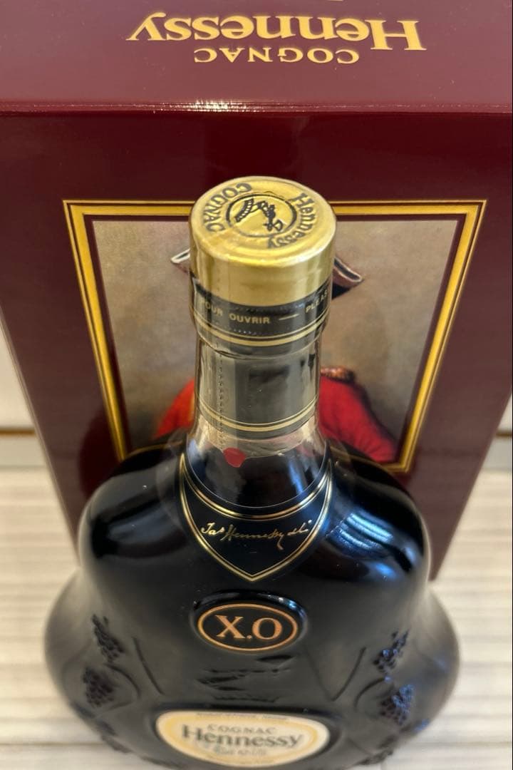 ヘネシーXO金キャップ　おまけシャボットナポレオン1本付