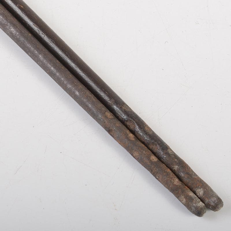 茶道具　香玉堂　鉄張本象嵌　松葉文　火箸　共箱　C　R7228