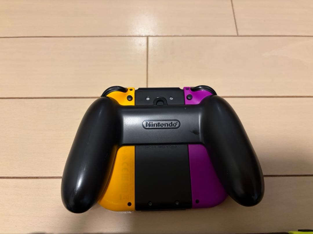 Nintendo Switch 本体　追加Joy-Con 持ち運びケース付き