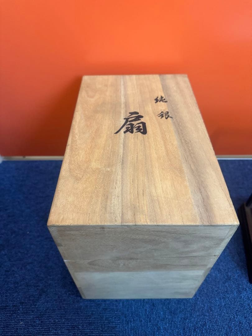 1643   純銀 光則作 ★ 松竹梅 扇 ガラスケース入り 置物 飾物 飾り物