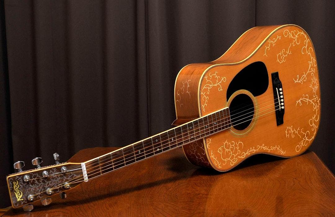 ★Ｋ.COUNTRY Dシリーズがもつ華やかな場面の演出【彫刻装飾ギター】