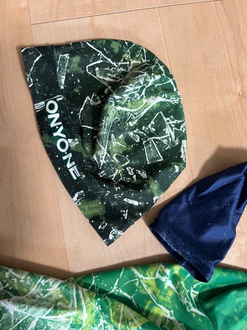 ONONE スキーウェア 長袖/ロングパンツ／帽子