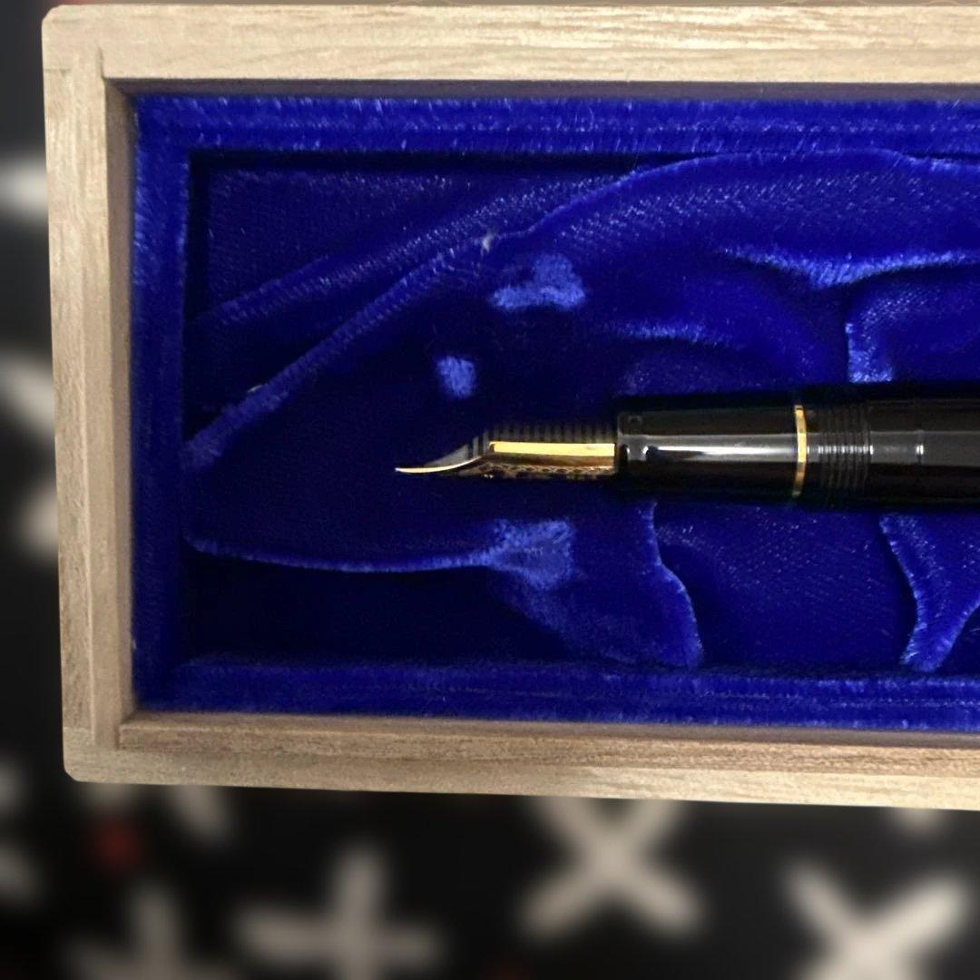 セーラー万年筆 蒔絵 プロフィット 21金 中字 万年筆 赤富士に鶴 新品未使用