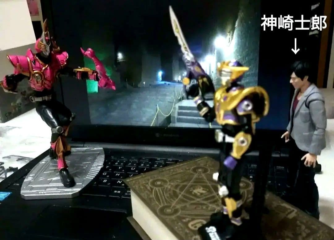 ARTWORKS 仮面ライダー 龍騎 ライアサバイブ