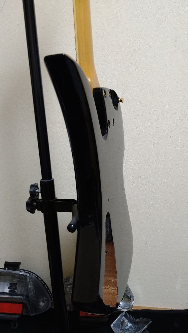 Burny　MG80x モッキンバード　hide モデル