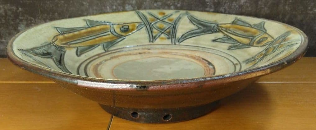 人間国宝 金城次郎 魚紋皿 栞 共箱 美品 壺屋焼 壷屋焼 やちむん 魚3井桁3